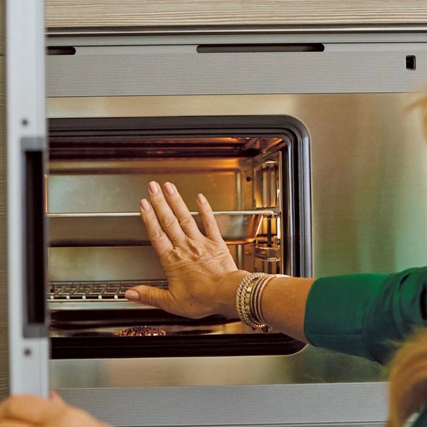 Owner using her Gaggenau 400 series combi-steam oven