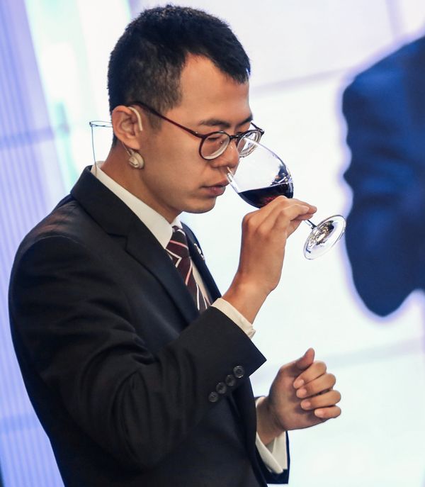 Kai Wen Lu, i Shanghai efter vinsten i deltävlingen i regionen Storkina