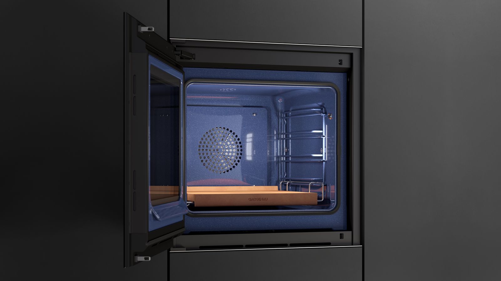 Gaggenau Dampfbackofen Serie Minimalistic — reduzierte Glasfront in dunkler Umgebung