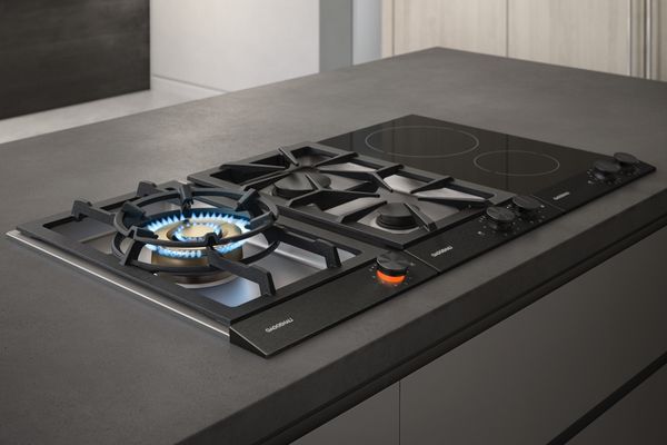 The understated modular and 200 cooktops series | Gaggenau