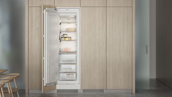 Luxury kitchen with Gaggenau vario 200 series freezer 