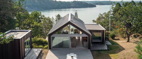 Luxury Swedish house with sea view 