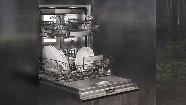 A Gaggenau 400 series dishwasher in a modern environment 