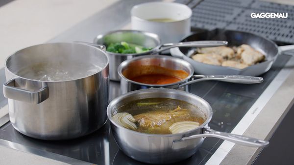 A video that helps you make the most of your Gaggenau Full surface induction cooktop