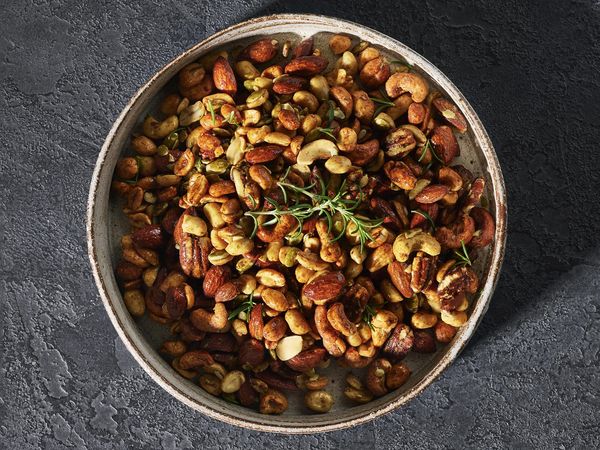 Spiced nuts in a bow