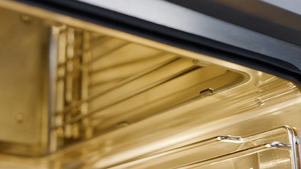 Close-up of the Gaggenau steam oven rails and grill 