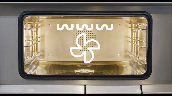 Close-up of the Gaggenau steam oven with broil with circulated air symbol 