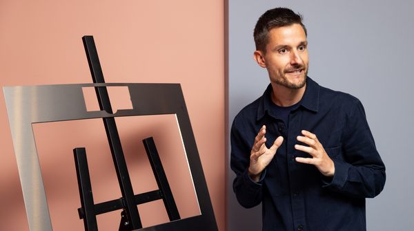 Alexander Stuhler, Lead Industrial Designer, explains the design philosophy behind the Expressive Series' distinctive passepartout. 