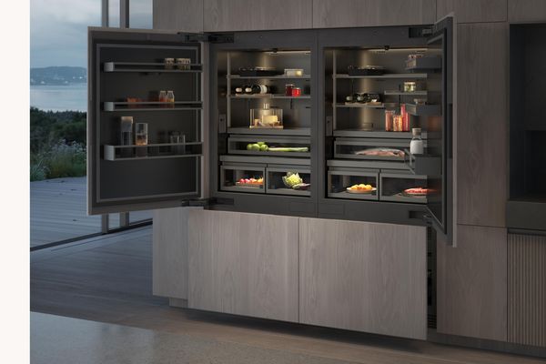 Luxury kitchen fitted with two Gaggenau Vario cooling Expressive series fridge-freezer combinations