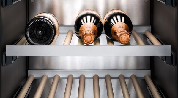 WeinschrÃ¤nke SerieÂ 200 Flaschenablagen aus massivem unbehandeltem Buchenholz und Aluminium