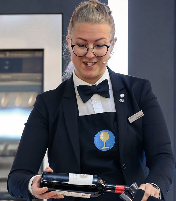 瑞典的 Emma Ziemann，第一位入圍決賽的侍酒師