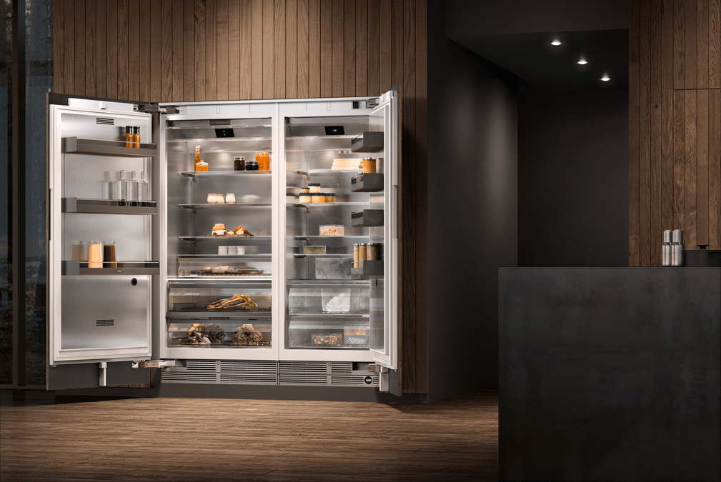 400 series Vario built-in fridge with freezer section 212.5 x 90.8 cm soft close flat hinge RC492304 RC492304-15