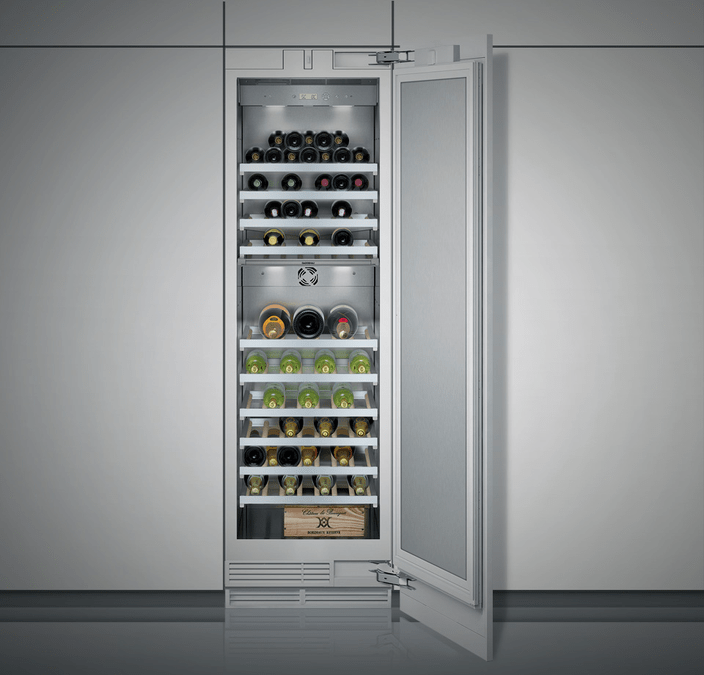400 series Vario wine cooler with glass door 212.5 x 60.3 cm RW464301 RW464301-3