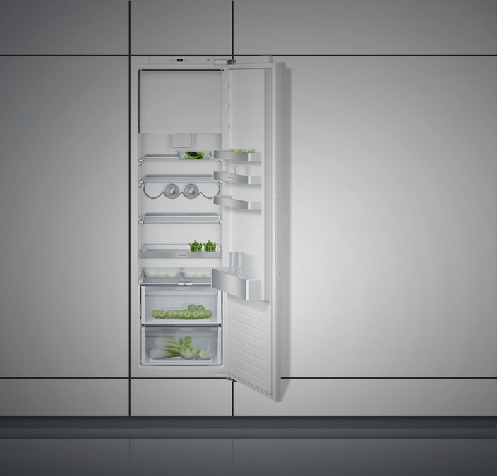 200 series built-in fridge with freezer section 177.5 x 56 cm RT282203 RT282203-3